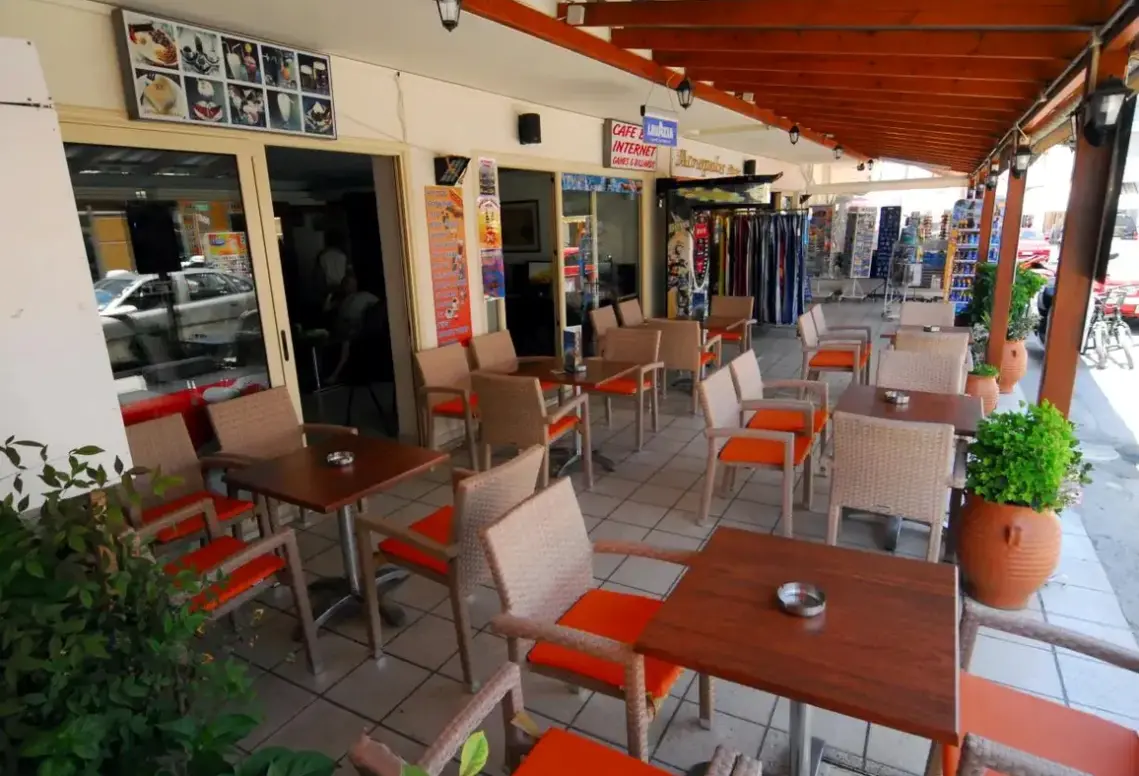 Restauracja i jedzenie w hotelu Acropolis (Hersonissos)