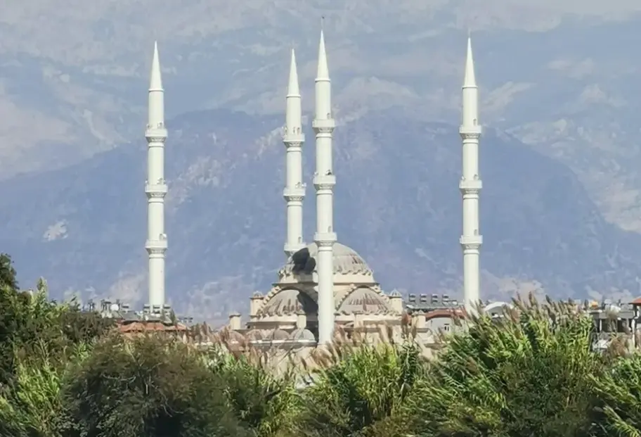 Widok z hotelu Ahc Old City