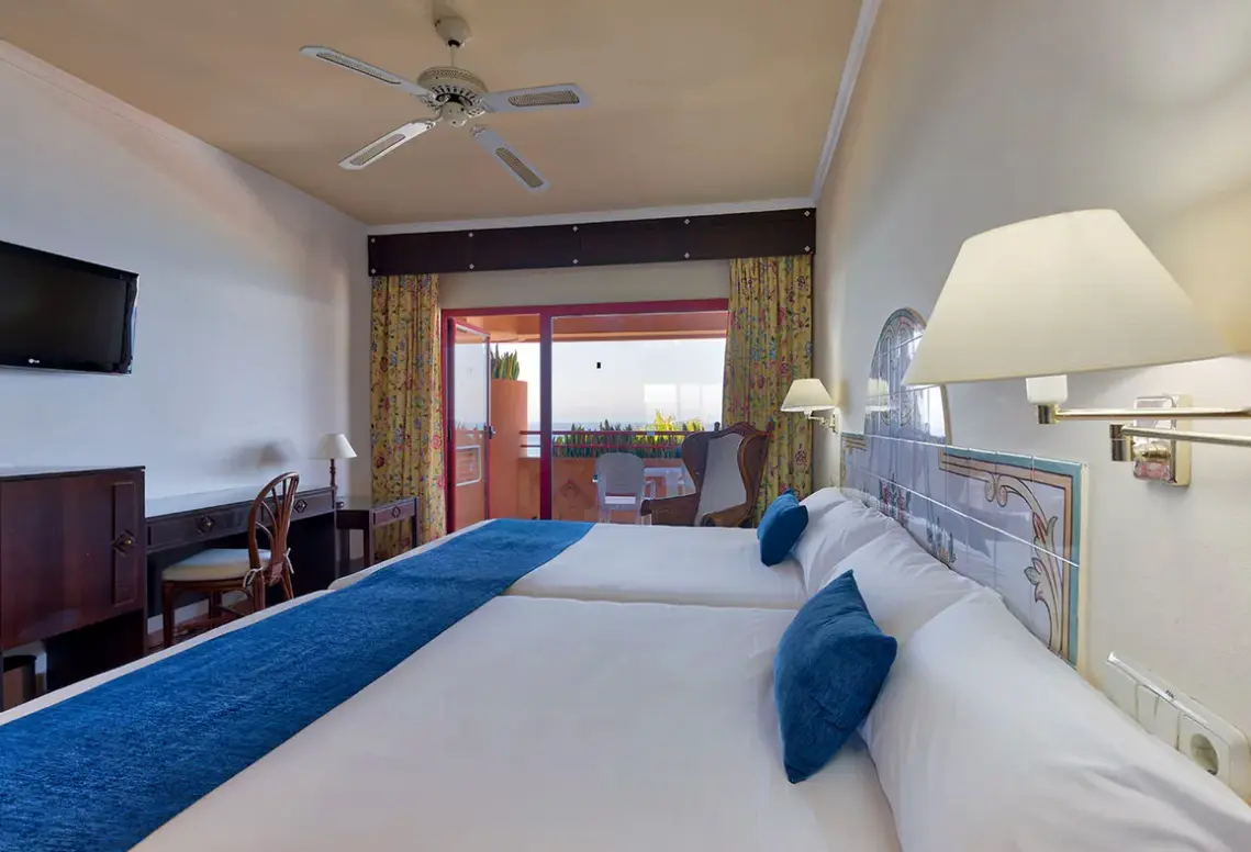 Pokój w hotelu Almunecar Playa & Spa
