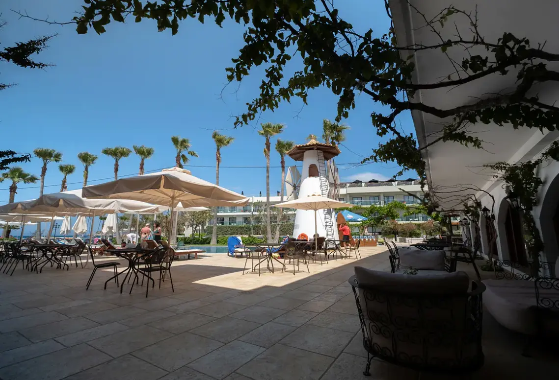 Restauracja i jedzenie w hotelu Almyrida Beach (Chania)
