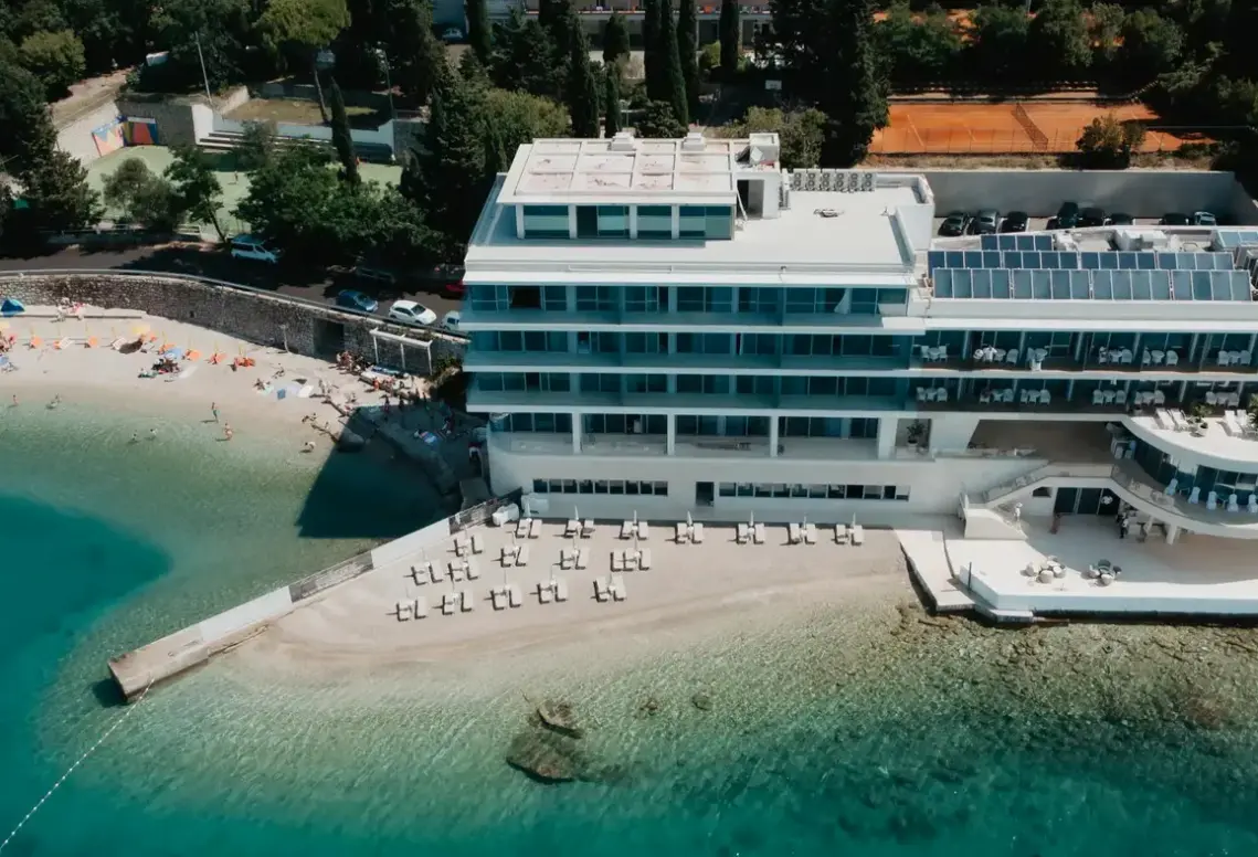 Plaża przy hotelu Amabilis (Crikvenica)