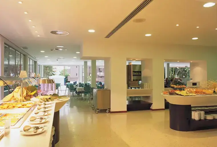 Restauracja i jedzenie w hotelu Apartamenty Levante Club