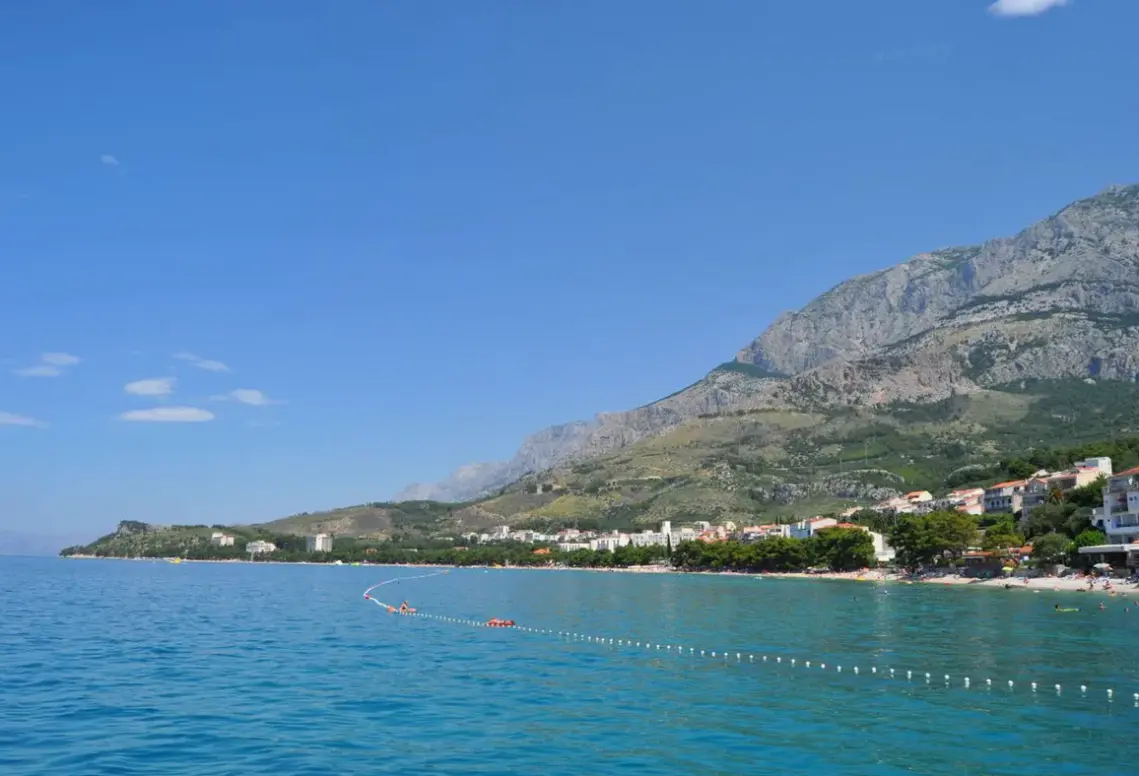 Plaża przy hotelu Aqua Residence