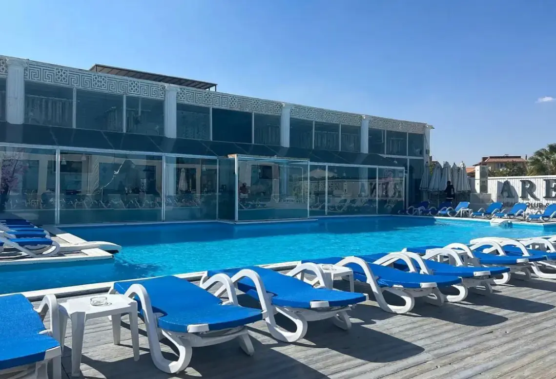 Basen w hotelu Arena Beach Resort - Premium Suites (Hurghada)