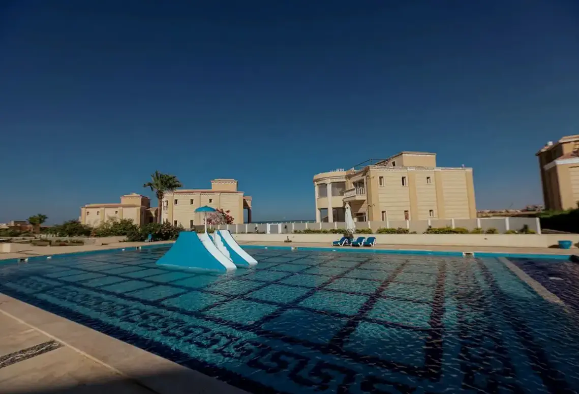Basen w hotelu Arena Beach Resort - Premium Suites (Hurghada)