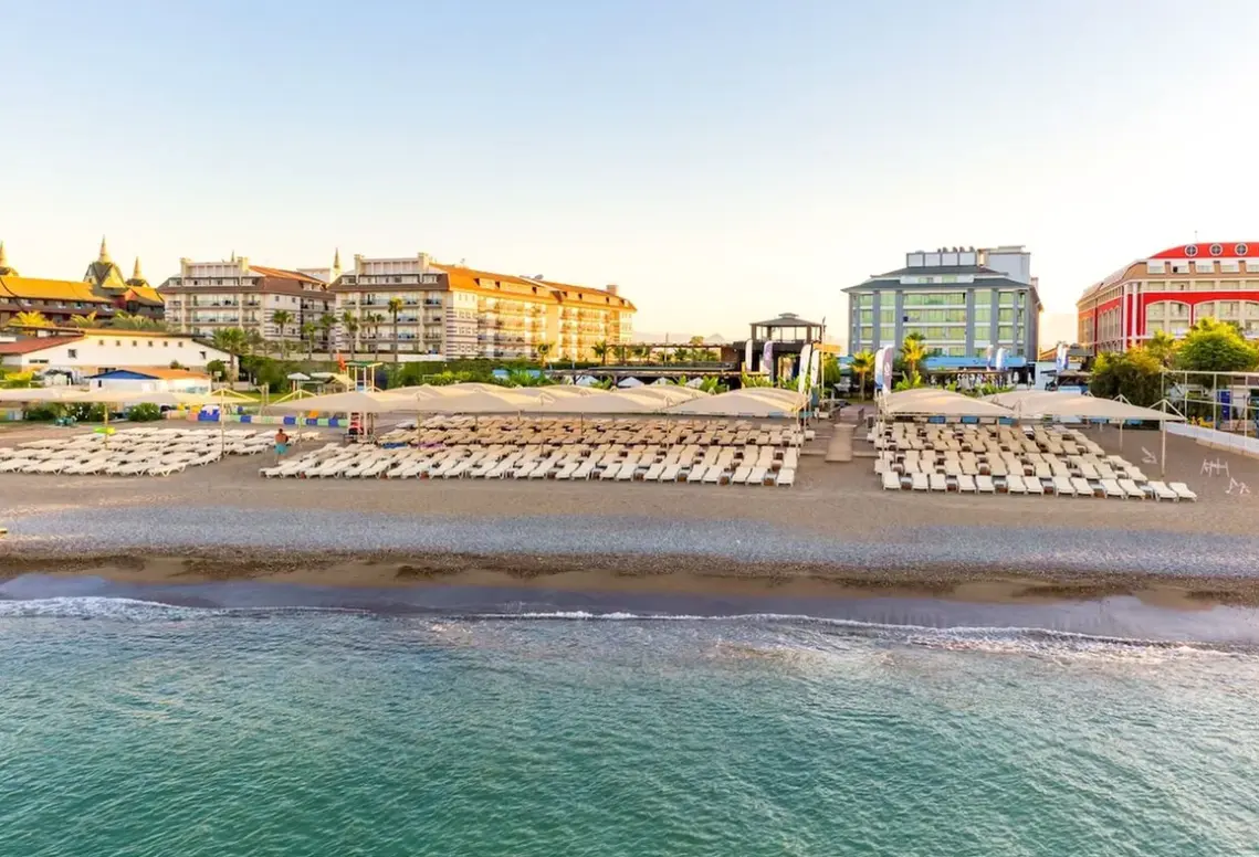 Plaża przy hotelu Armas Life Belek