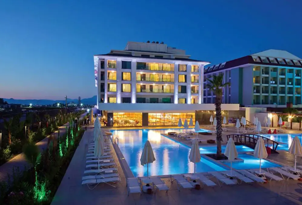 Basen w hotelu Armas Life Belek