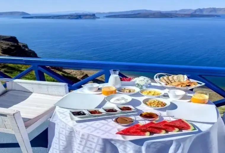 Widok z hotelu Astarte Suites