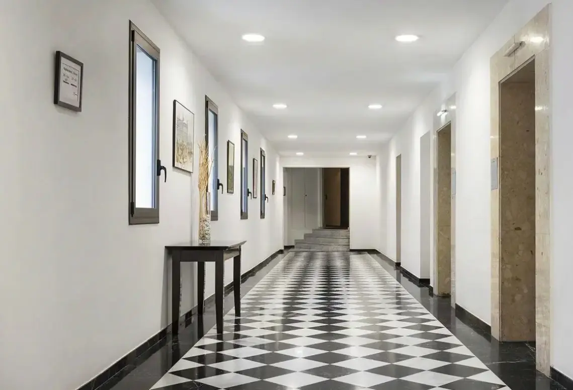 Atiram Oriente (ex Husa)