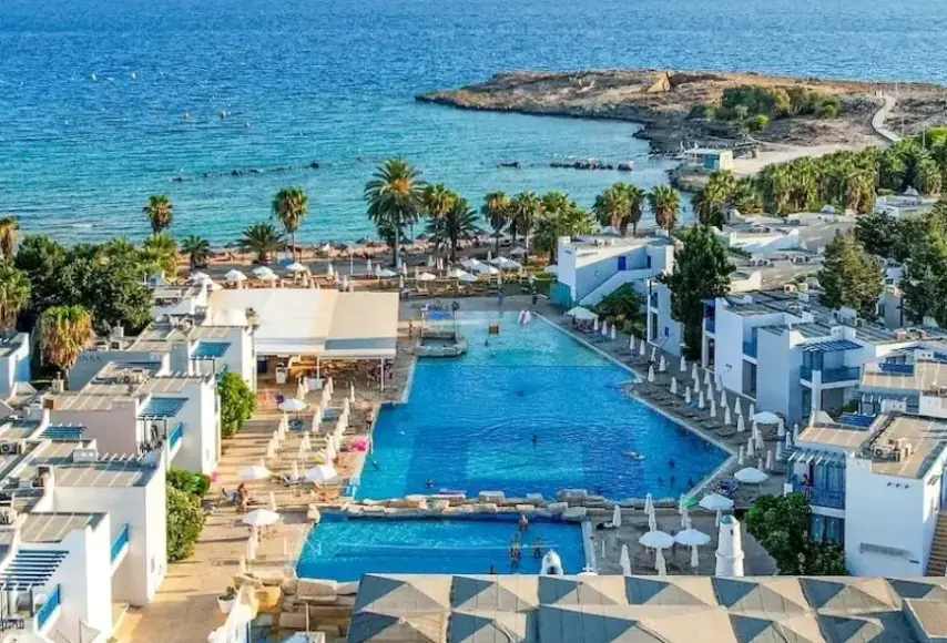 Basen w hotelu Atlantica Callisto (ex. Callisto Holiday Village)