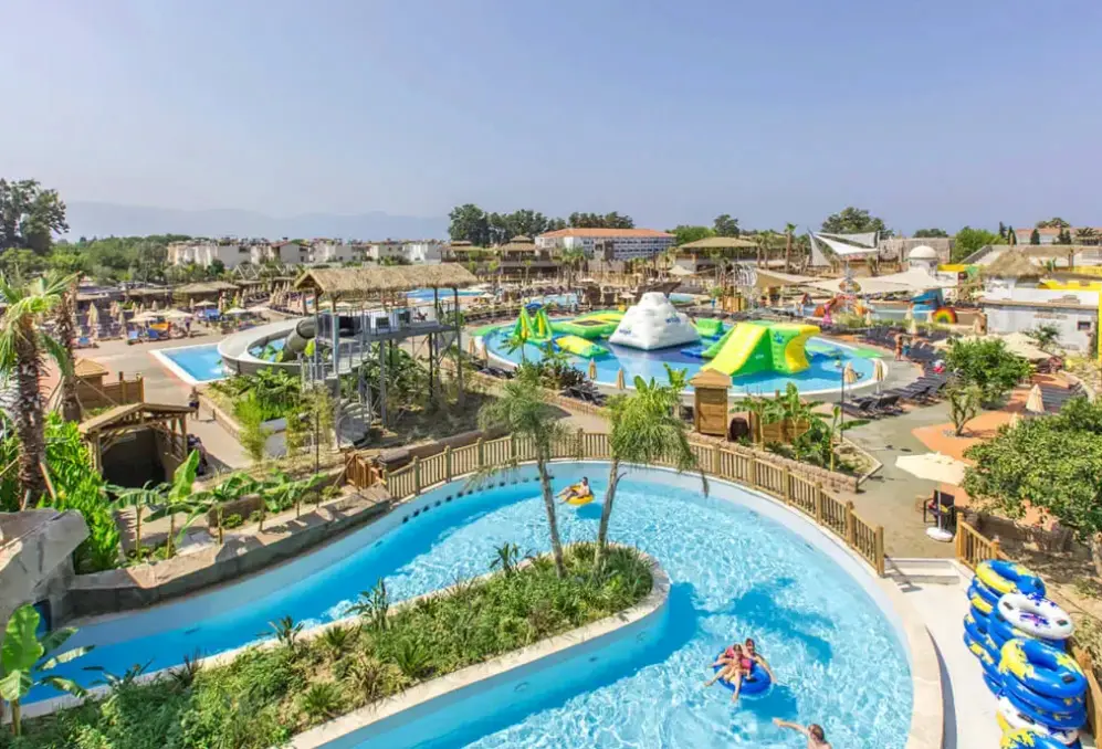 Basen w hotelu Atlantique Holiday Club