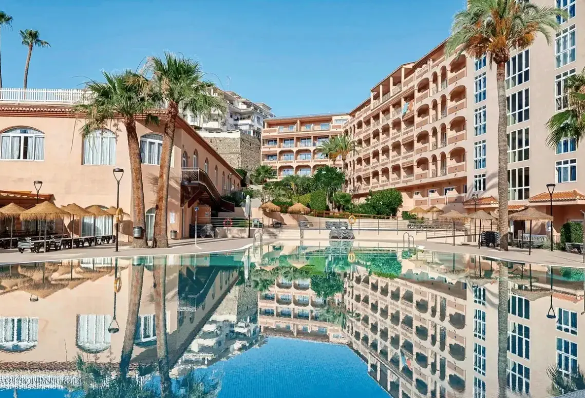 Basen w hotelu Bahia Tropical (Costa Del Sol)