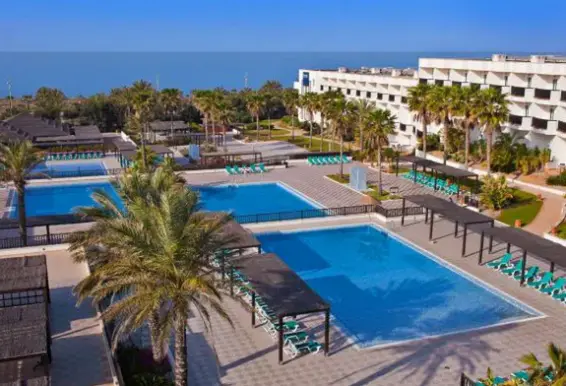 Basen w hotelu Barcelo Cabo de Gata