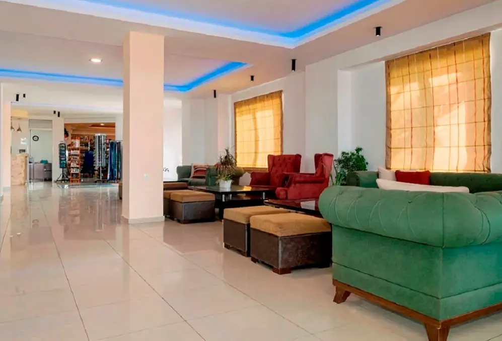 Lobby hotelu Begeti Bay