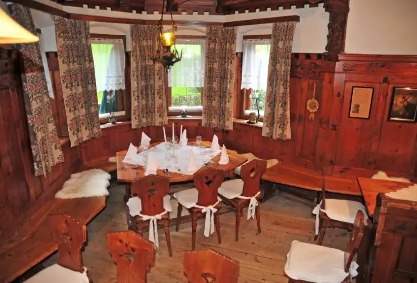 Restauracja i jedzenie w hotelu Berghotel Hinterduxerhof