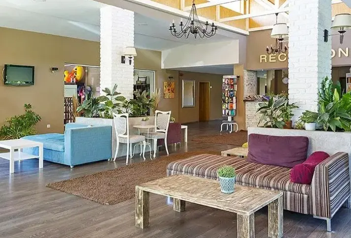 Lobby hotelu Blue Orange Beach Resort