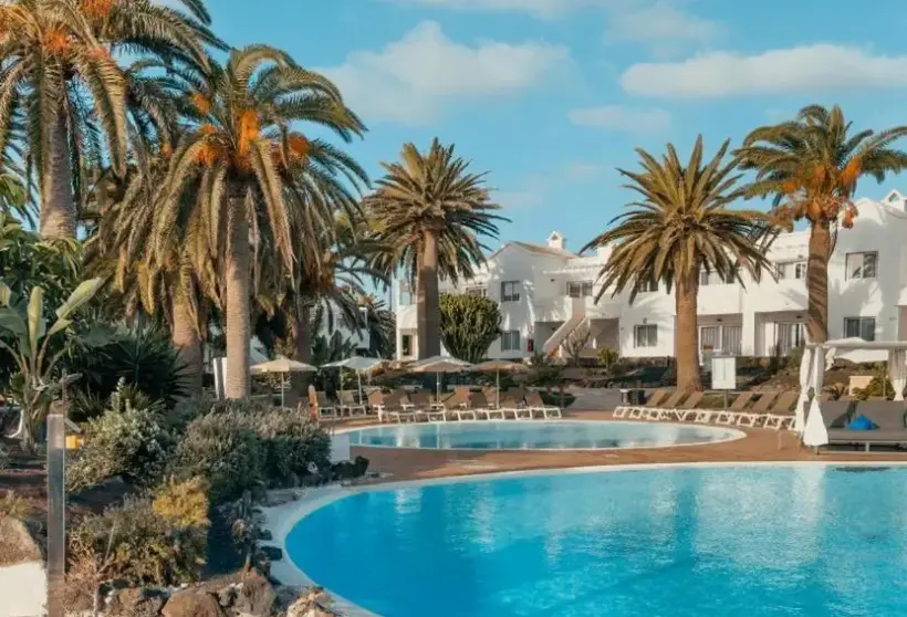 Basen w hotelu Blue Sea Corralejo Village (ex. Labranda)
