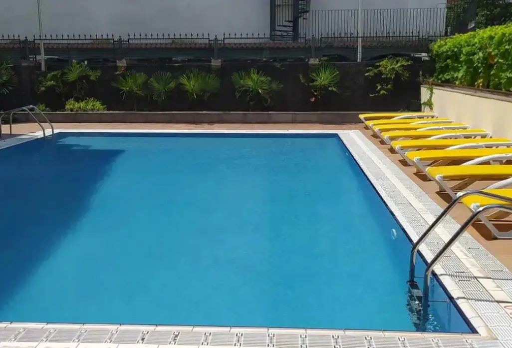 Basen w hotelu Bluesea Copacabana (Lloret de Mar)