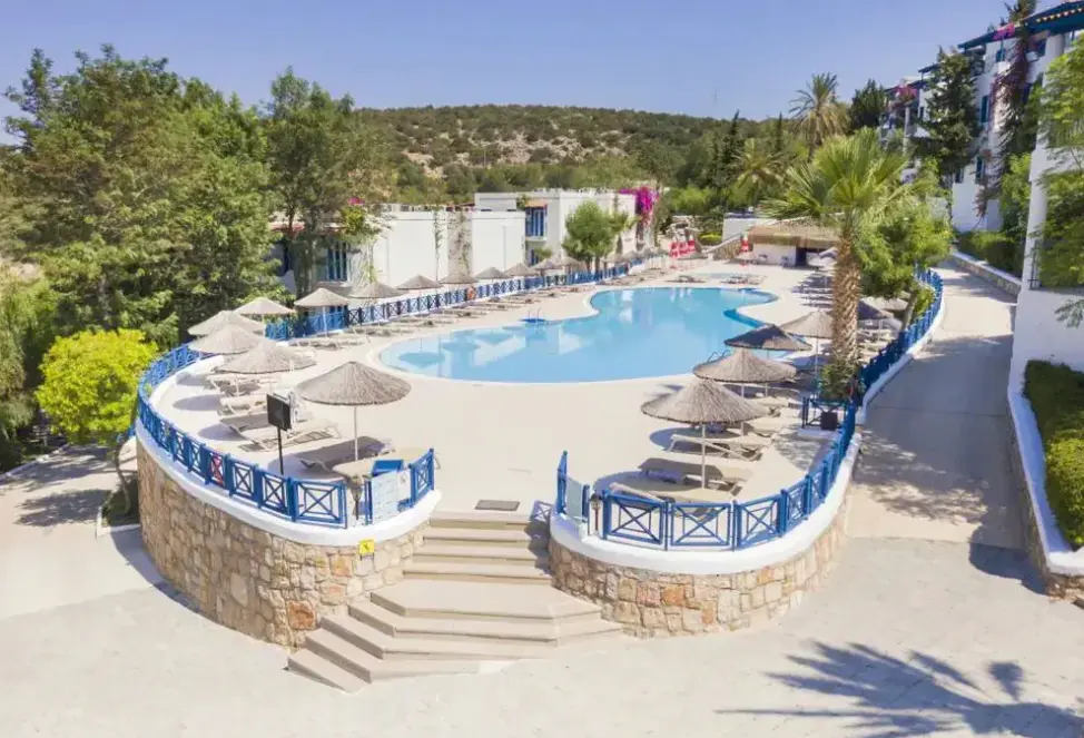 Basen w hotelu Bodrum Holiday Resort