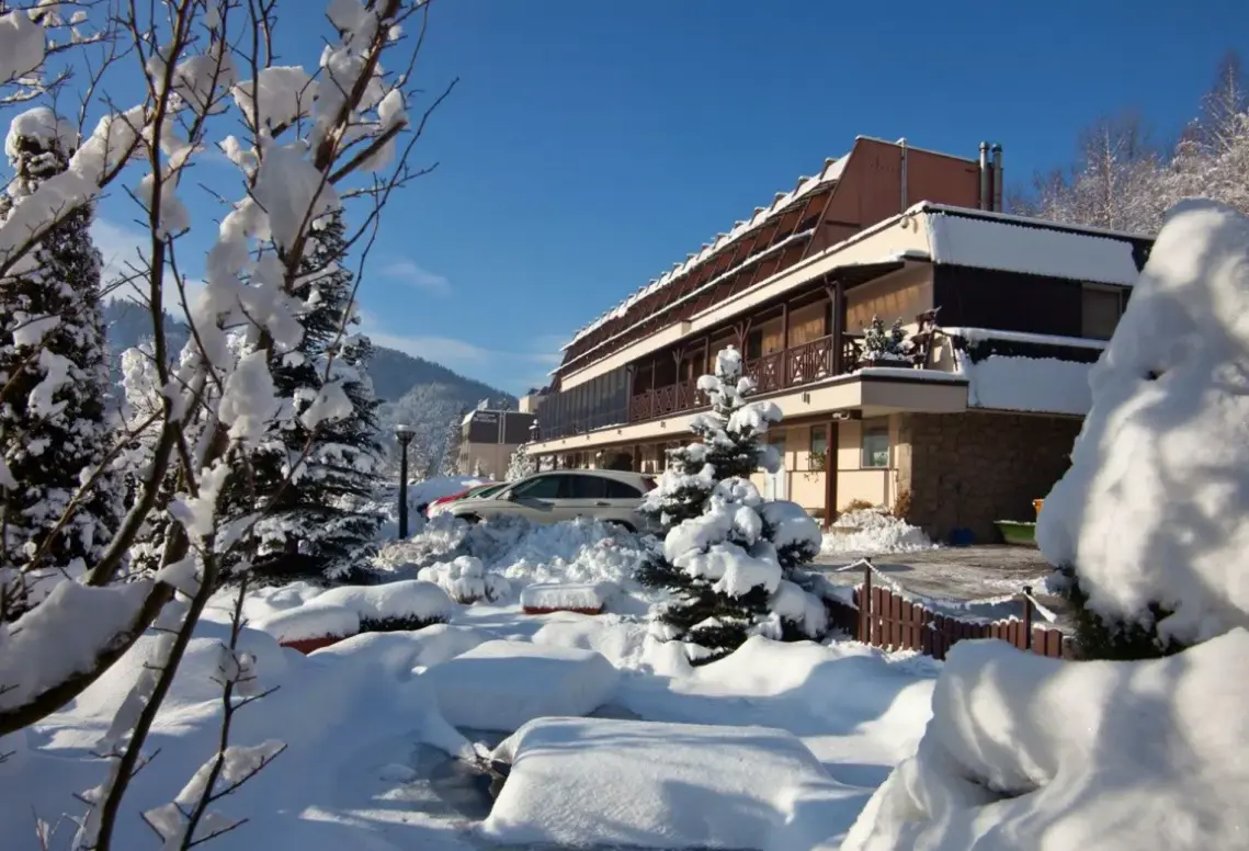 Hotel Budowlani - Sanatorium
