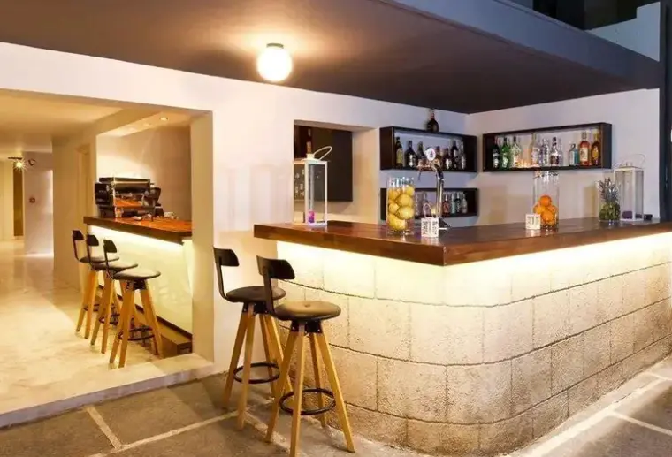 Restauracja i jedzenie w hotelu Butterfly Boutique Hotel