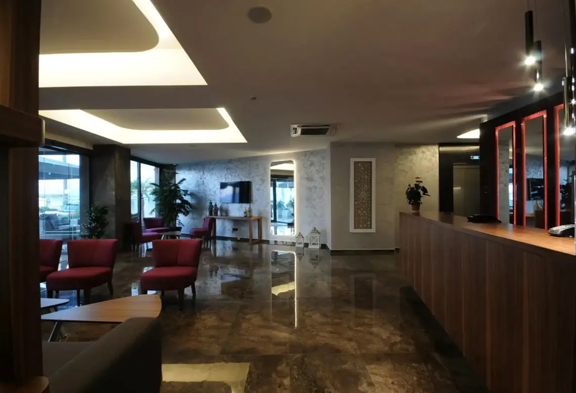 Lobby hotelu Candan City Beach Hotel