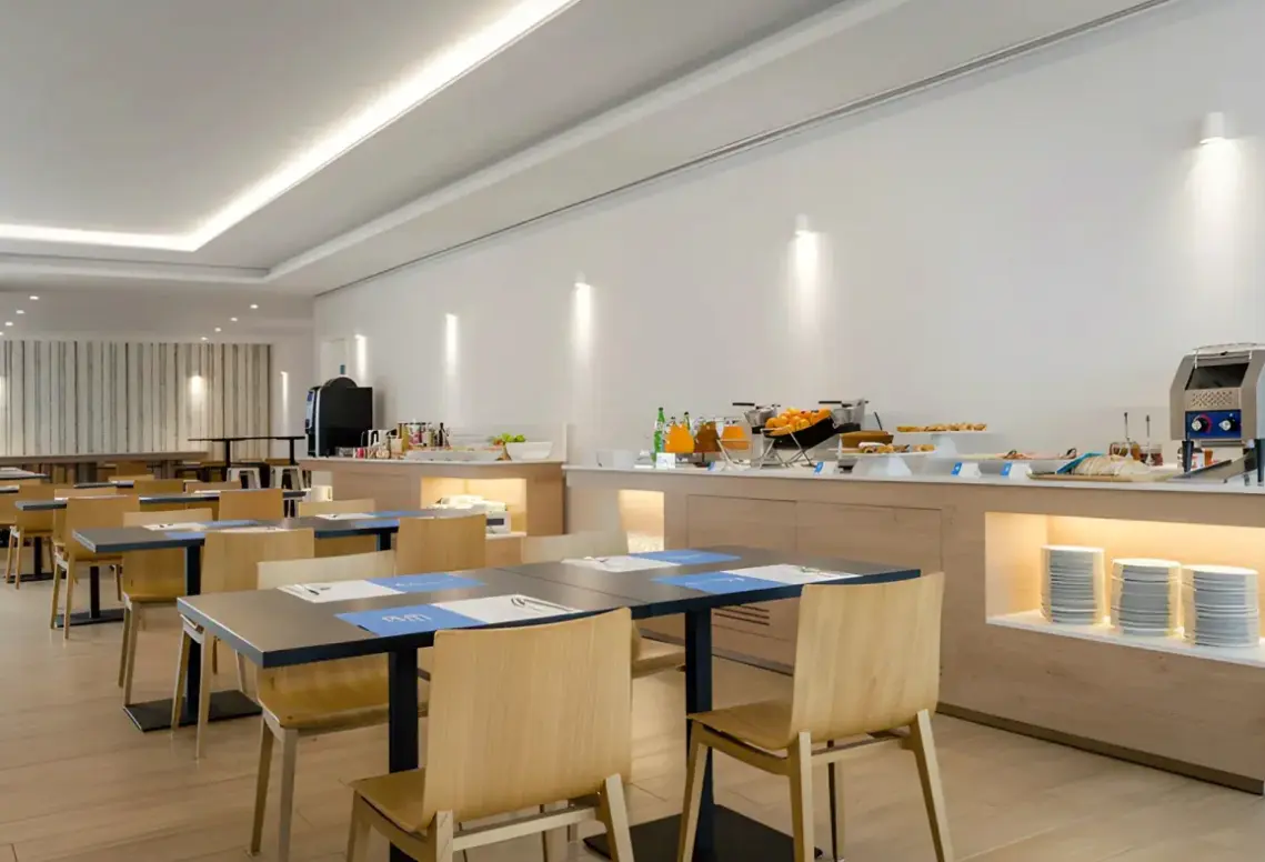 Restauracja i jedzenie w hotelu Clip Gaia Porto