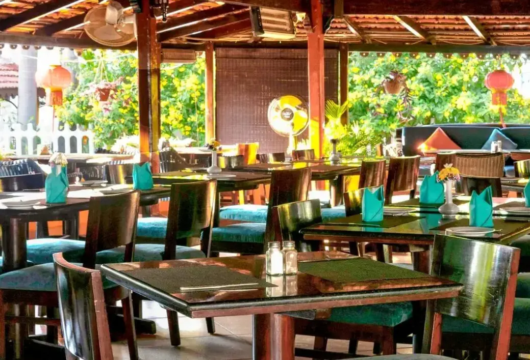 Restauracja i jedzenie w hotelu Colonia Santa Maria