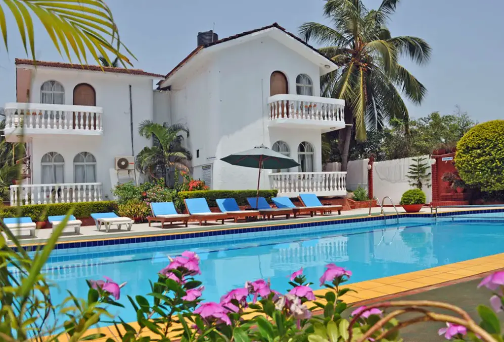 Basen w hotelu Colonia Santa Maria