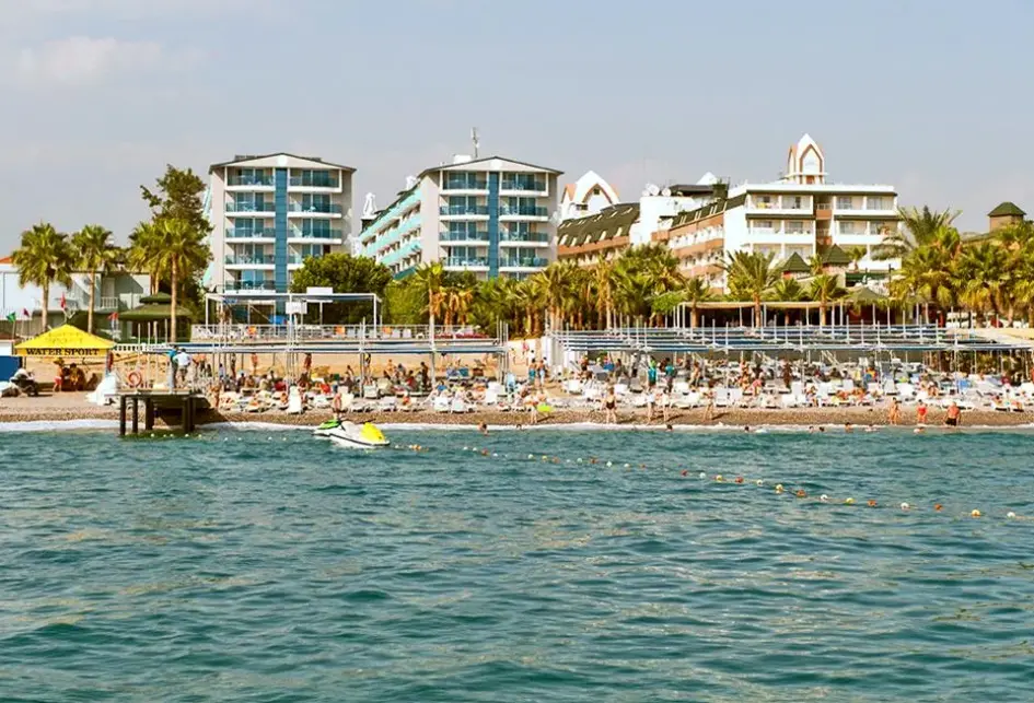Plaża przy hotelu Concordia Celes Beach
