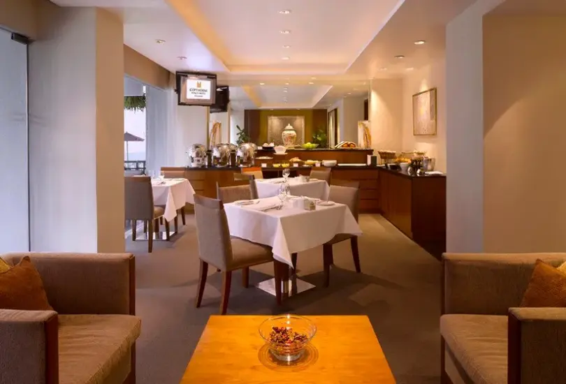 Restauracja i jedzenie w hotelu Copthorne King's
