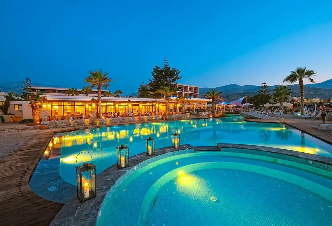 Basen w hotelu Dessole Malia Beach