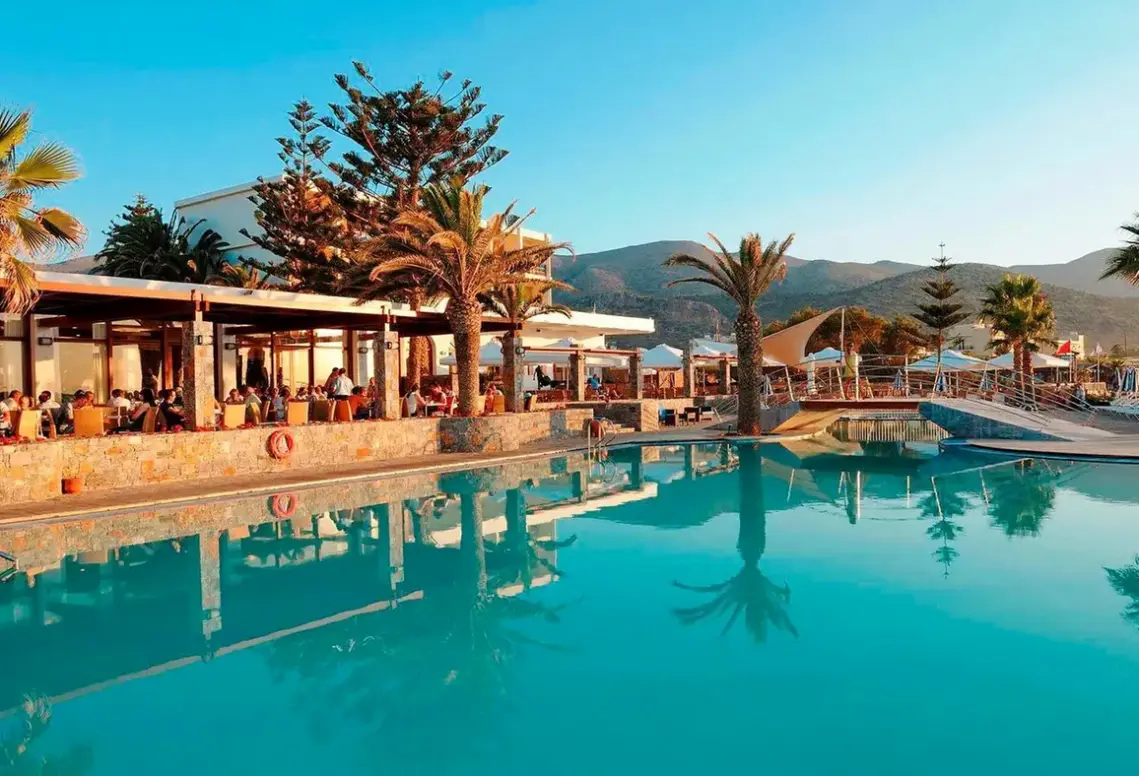 Basen w hotelu Dessole Malia Beach