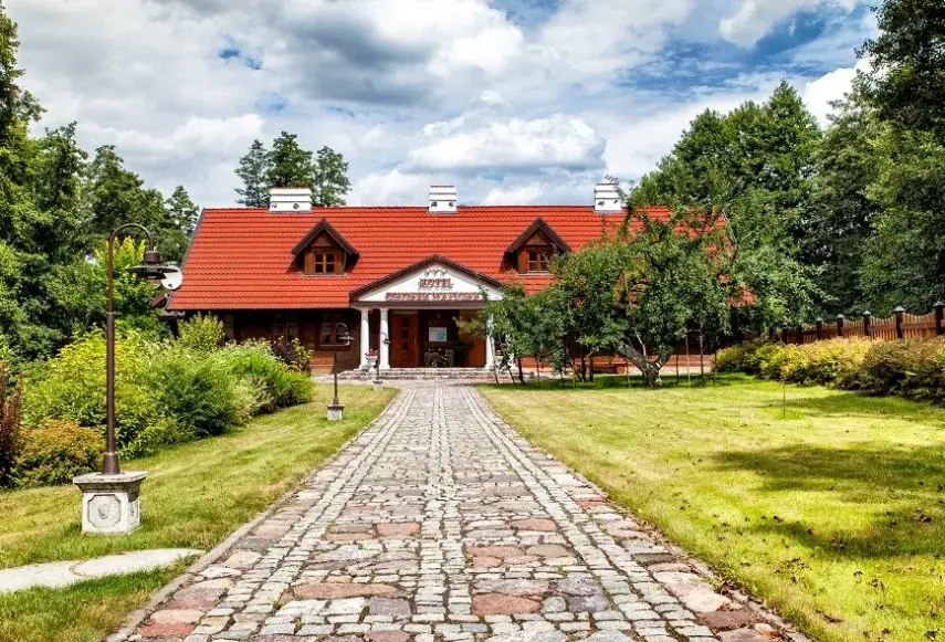 Hotel Dworek Wapionka