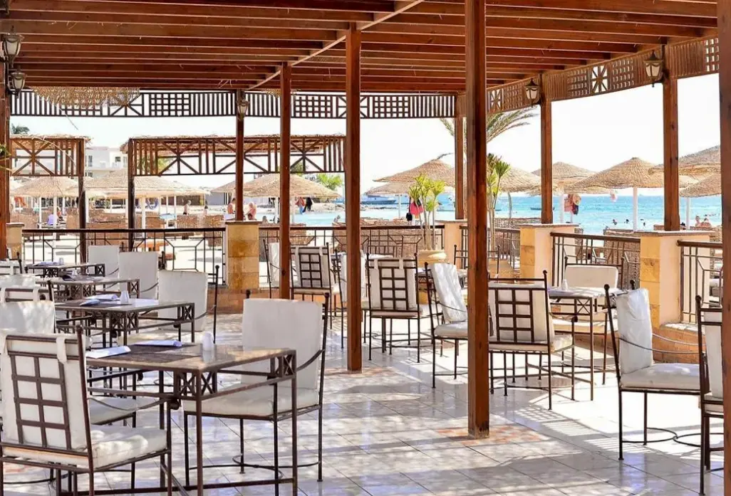 Restauracja i jedzenie w hotelu Eagles Paradise Abu Soma Resort