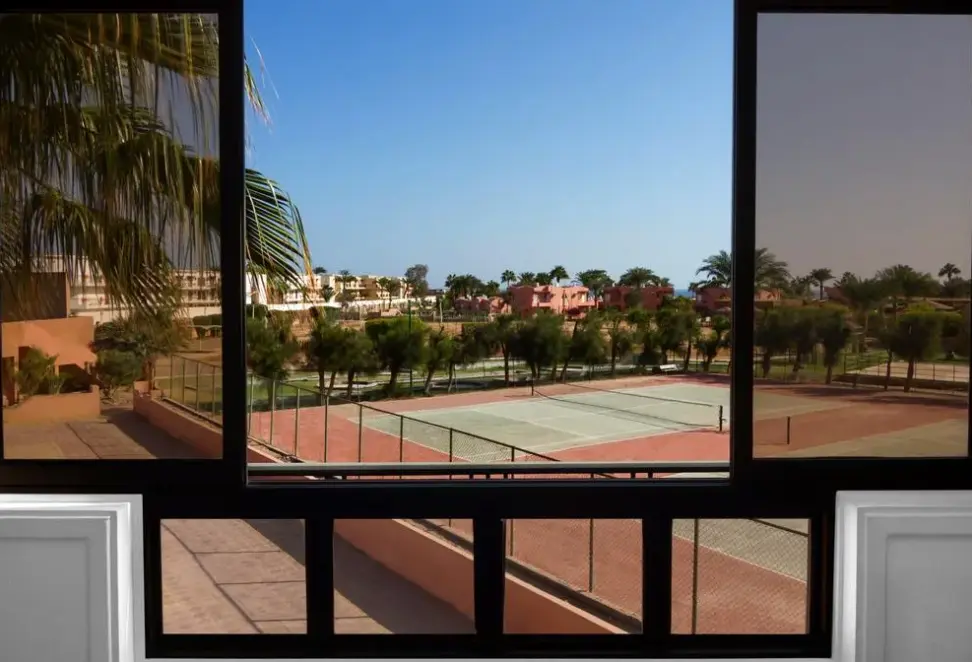 Widok z hotelu Eagles Paradise Abu Soma Resort