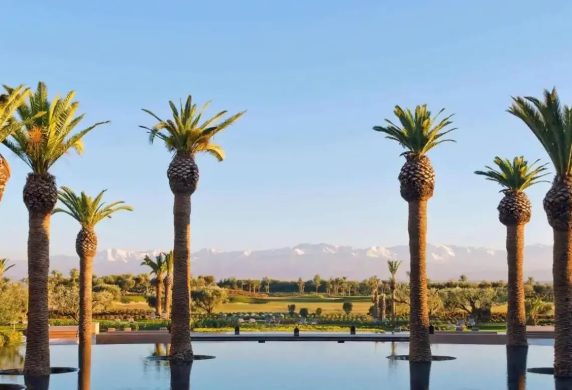 Basen w hotelu Fairmont Royal Palm Marrakech