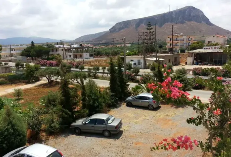 Widok z hotelu Fotis Studios Apartments