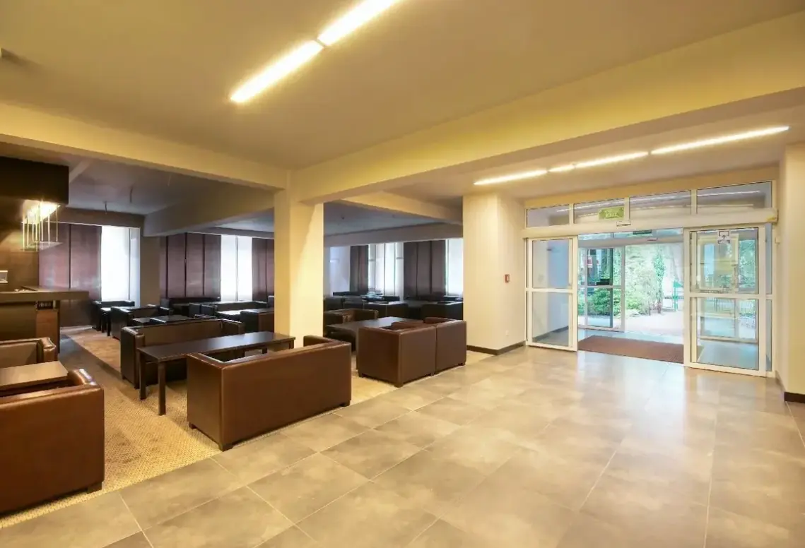 Lobby hotelu Geovita Dźwirzyno