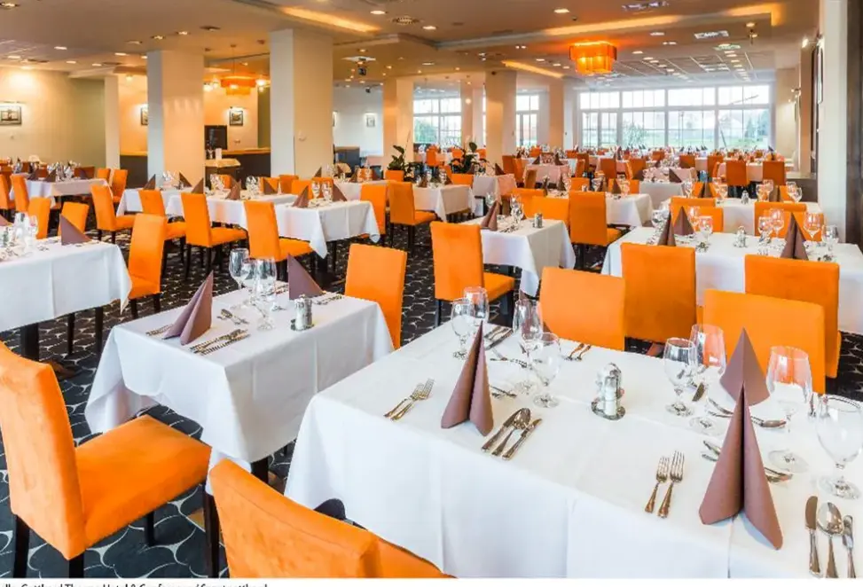 Restauracja i jedzenie w hotelu Gotthard Therme