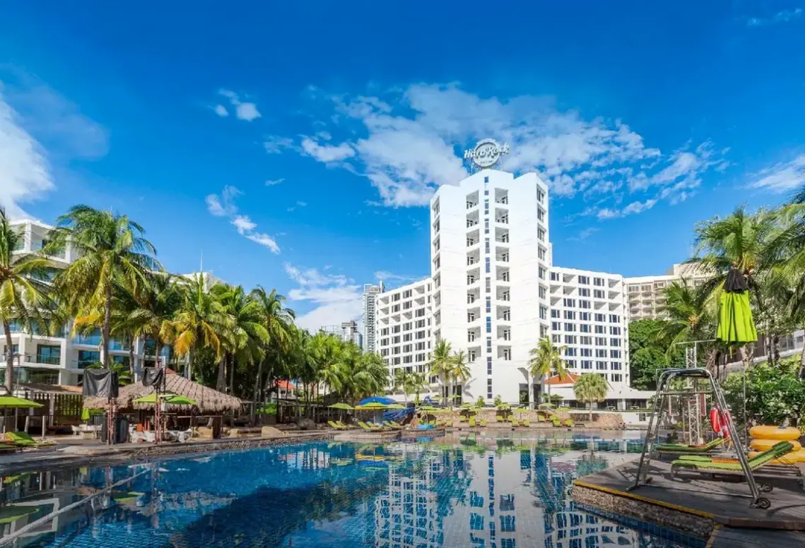 Basen w hotelu Hard Rock Pattaya