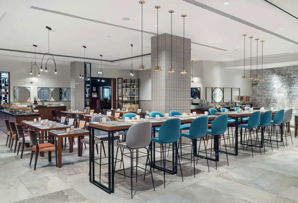 Restauracja i jedzenie w hotelu Hilton (Gdańsk)