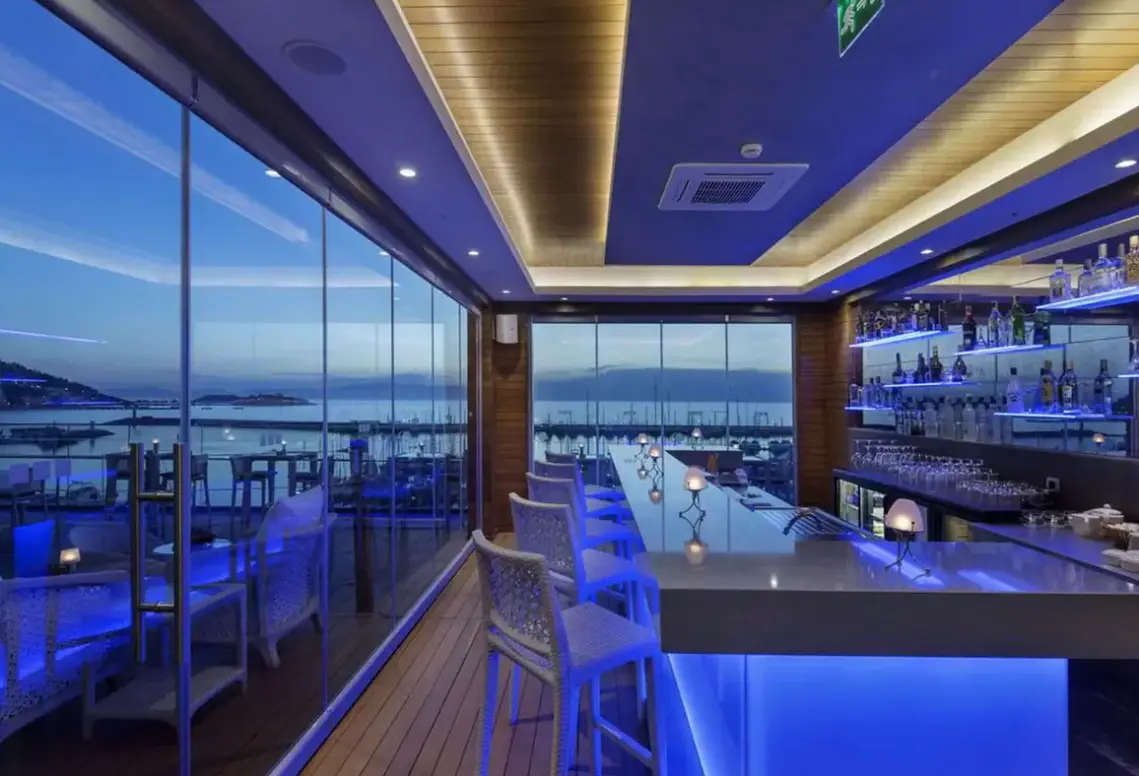 Restauracja i jedzenie w hotelu Hilton (Gdańsk)