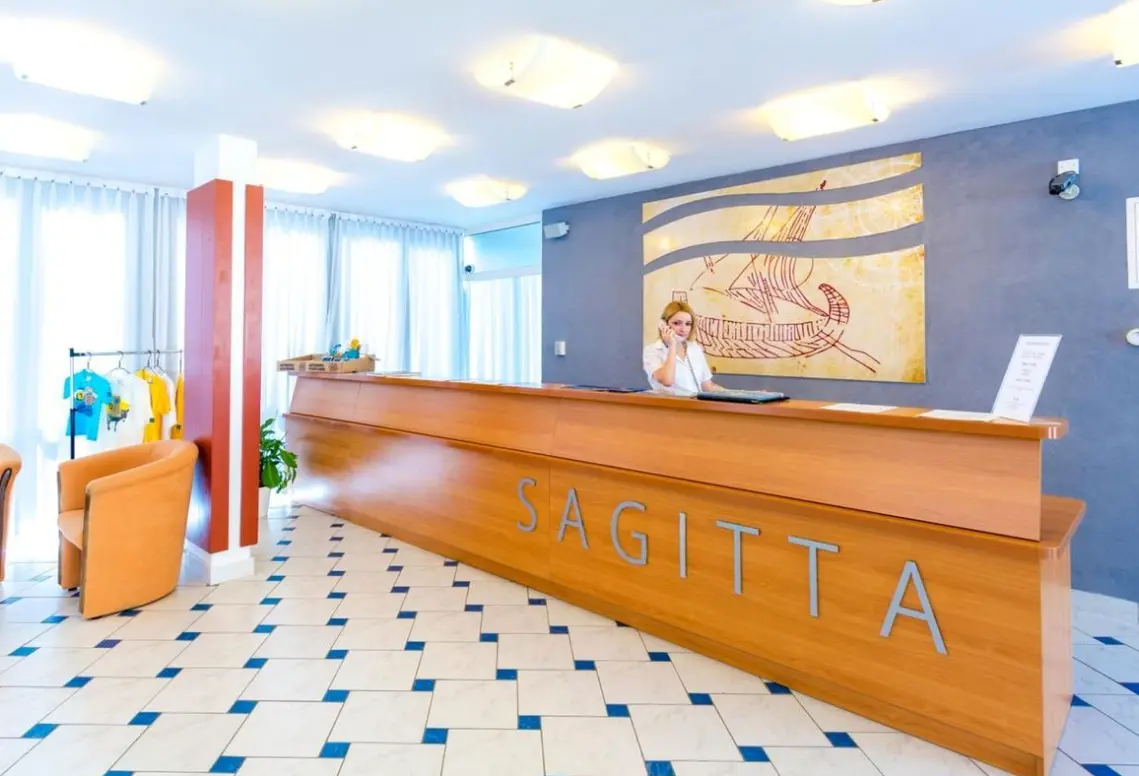 Lobby hotelu Holiday Village Sagitta (Omiš)