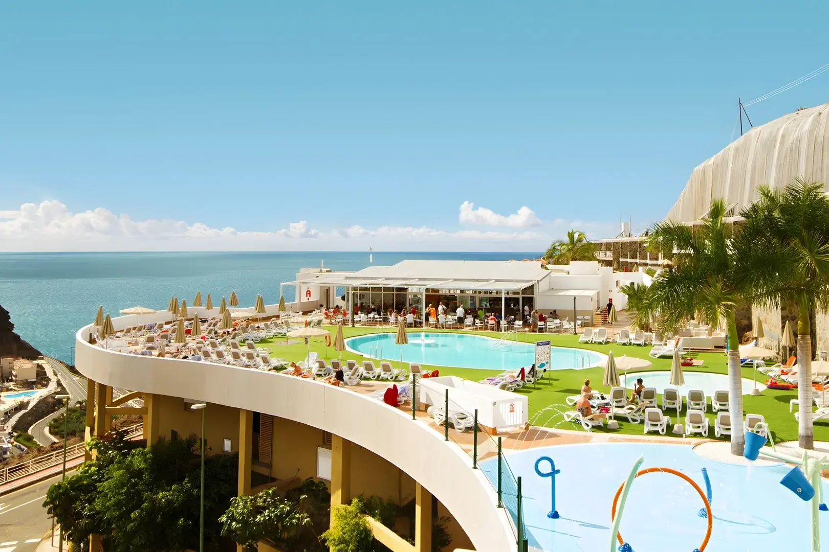 Basen w hotelu Hotel Altamadores