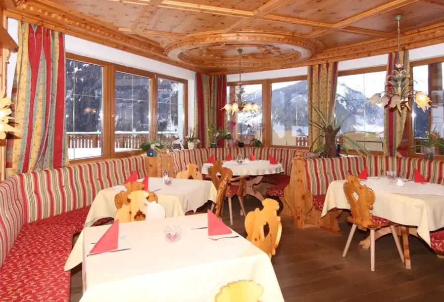 Restauracja i jedzenie w hotelu Humlerhof
