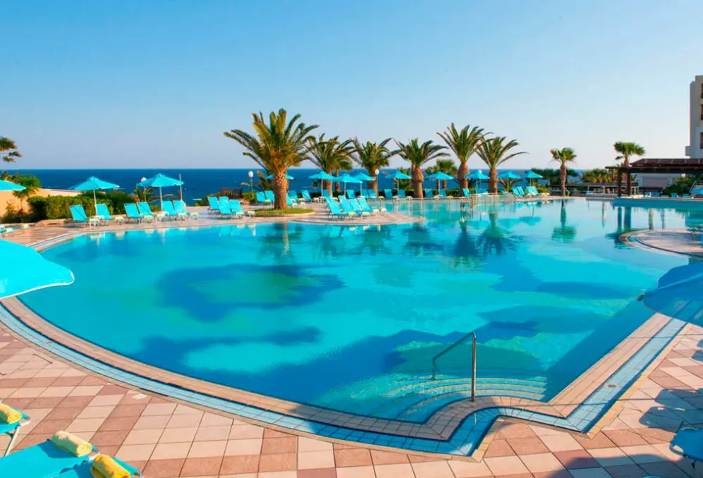 Basen w hotelu Iberostar Creta Panorama & Mare