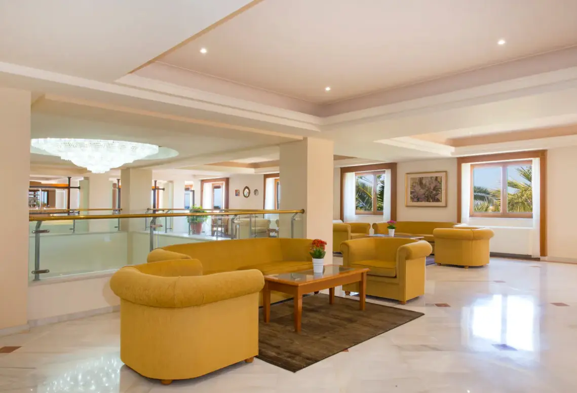 Lobby hotelu Iberostar Creta Panorama & Mare