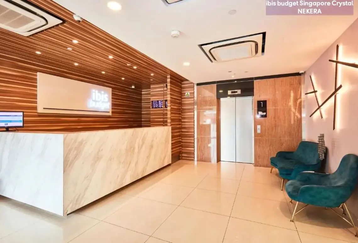 Lobby hotelu ibis budget Singapore Crystal