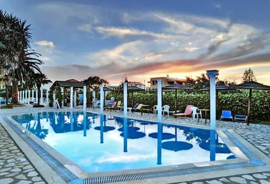 Basen w hotelu Ionian Princess Suite Hotel